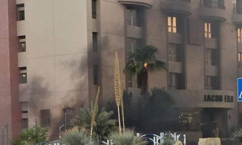 תיעוד דרמטי: הכטב"ם צולל - ונופל על בית המלון באילת
