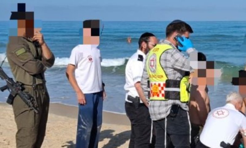 גבר כבן 60 במצב אנוש לאחר שנמשה מהמים בחוף פולג