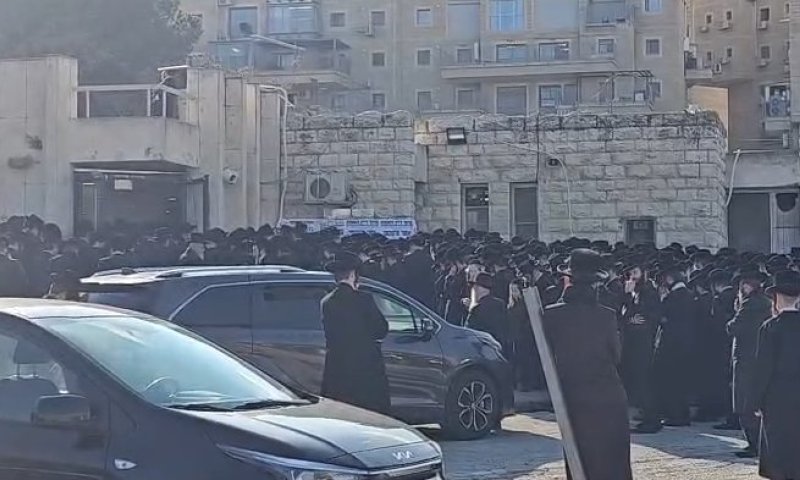 הספד מצמרר של האבא: "מוישי, הבגדים לחתונה של אחותך מחכים לך"
