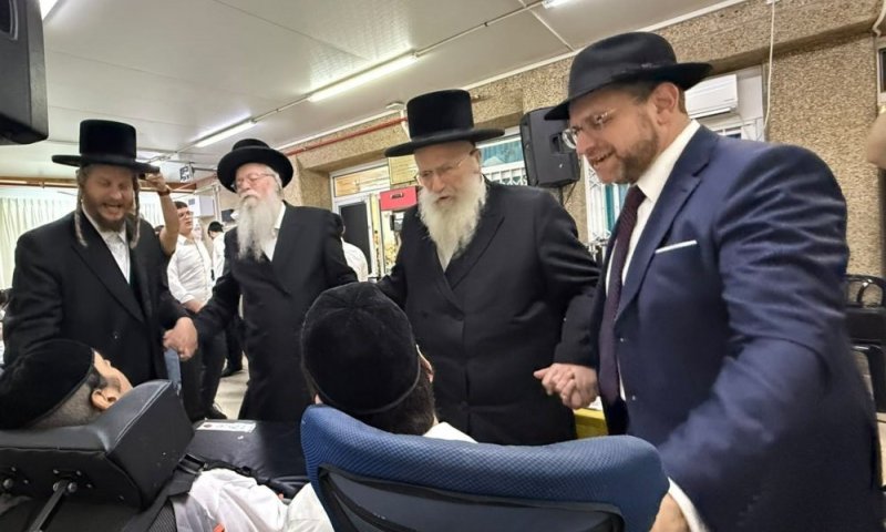 לראשונה בחייהם - הנערים ב'בית יהלום' של רשת 'עלה' חגגו סיום מסכת