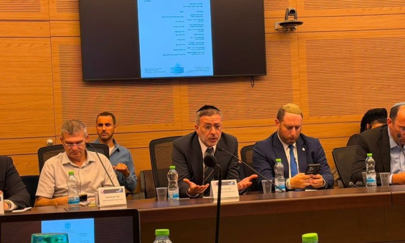 סערת האלקטור בוועדת הבחירות: "משנים את כללי המשחק תוך כדי משחק"