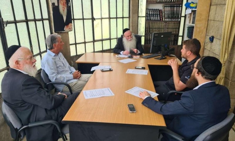 פסגת היוקרה פוגשת את דקדוקי ההלכה: פרויקט הענק "בלו קליף" בנתניה מגדיר מחדש את הבנייה לציבור החרדי
