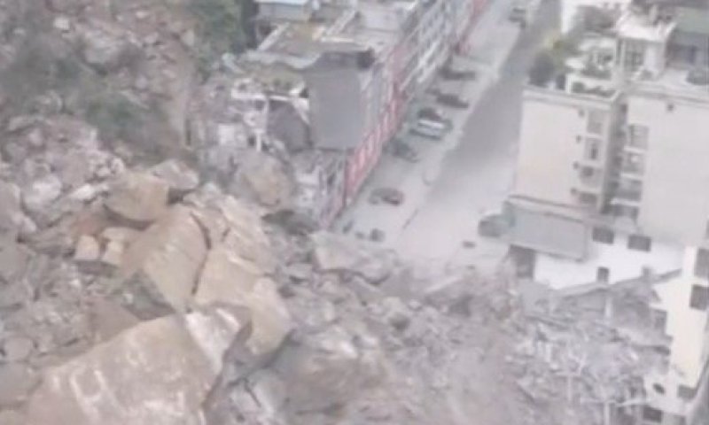 מפולת בוץ הרסנית בדרום-מערב סין: נזק כבד למבנים ותשתיות