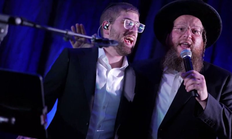 צפו: המחרוזת חסידית שהרימה את קעמפ 'דגל התורה'