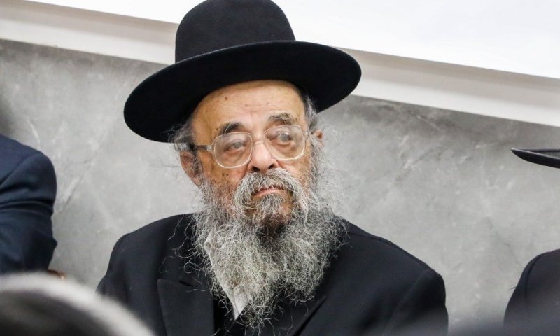 התפללו: הגאון רבי דוד שמידל מורדם ומונשם בבית החולים