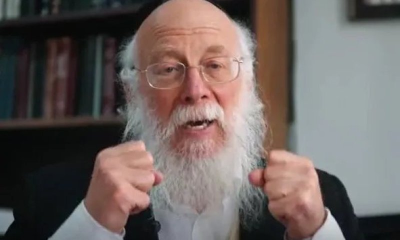 "היא כמו הבת שלי": קריאתו המרעידה של הרה"צ רבי אליעזר מנשה דונט למען הכלה היתומה