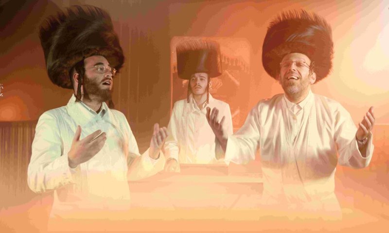 אהרל'ה סמט ולייבי דייטש מרגשים עם "את לחשי" ליום כיפור