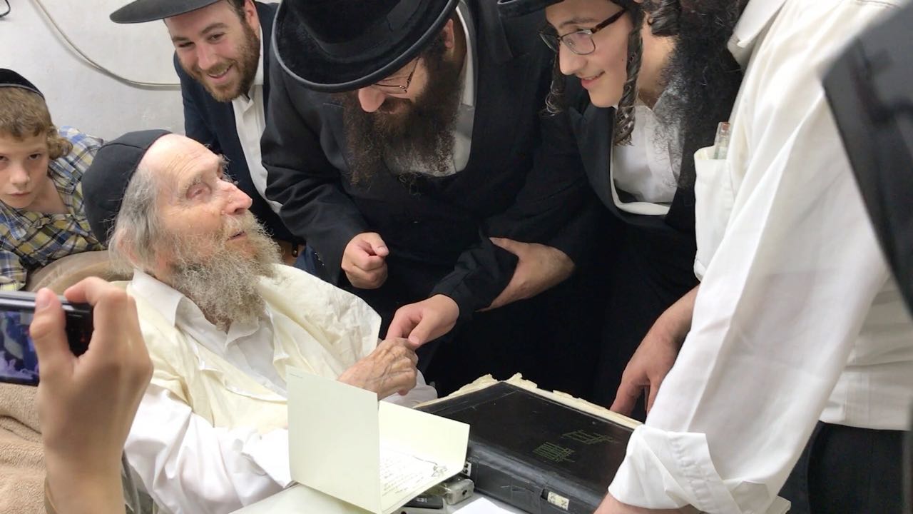 הרב יהושע וינברגר לרגל הבר מצווה לבנו עם הגראי"ל שטיינמן