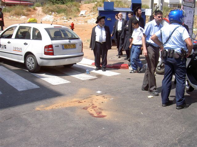 המונית הפוגעת. צילום: דוברות הצלה גוש דן