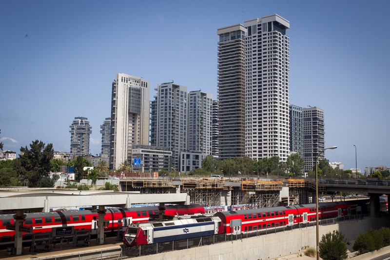 הרכבת בתל אביב. צילום: פלאש 90