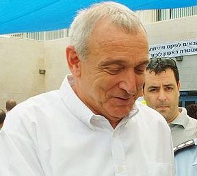 רוצה לגייס. אהרונוביץ. צילום: ישראל ברדוגו