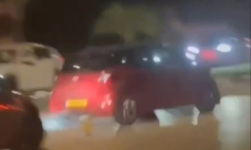תיעוד: פגע ברכב ובהולך רגל בהרצליה - ונמלט מהמקום