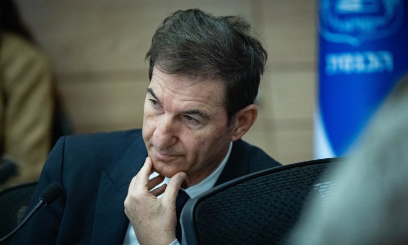 ביסמוט הודיע: ועדת החוץ והביטחון השלימה את הקראת סעיפי חוק הגיוס