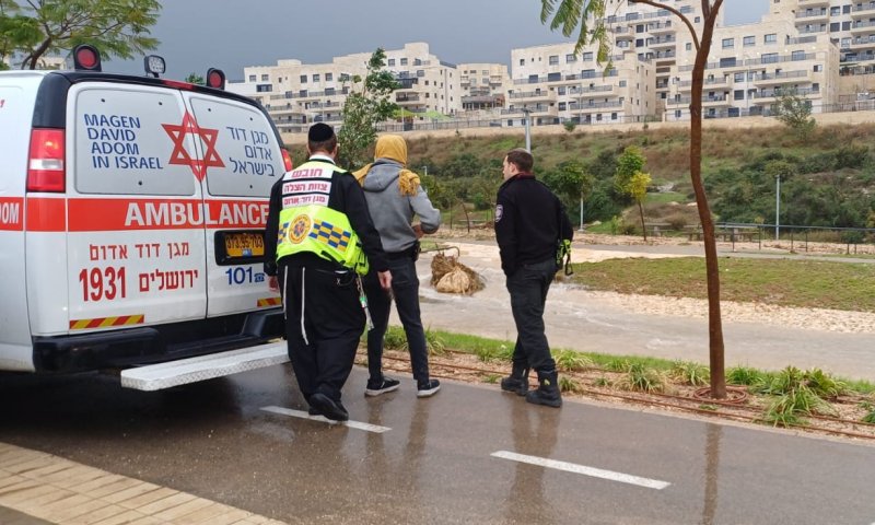 בדרך לתלמוד תורה: שני ילדים נסחפו לאורך נחל