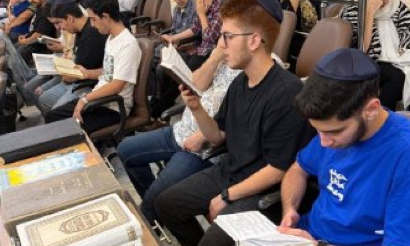 יום הבגרות באיראן נפל בשבת, וזה הפתרון לתלמידים היהודים