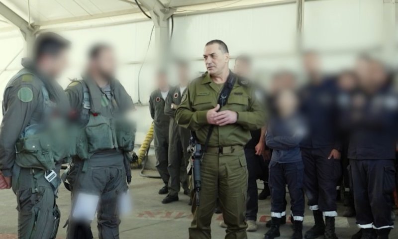 הרמטכ"ל בבסיס חיל האוויר: "חיסלנו אלפים רבים מחיילי המשטר ומפקדיו" | צפו