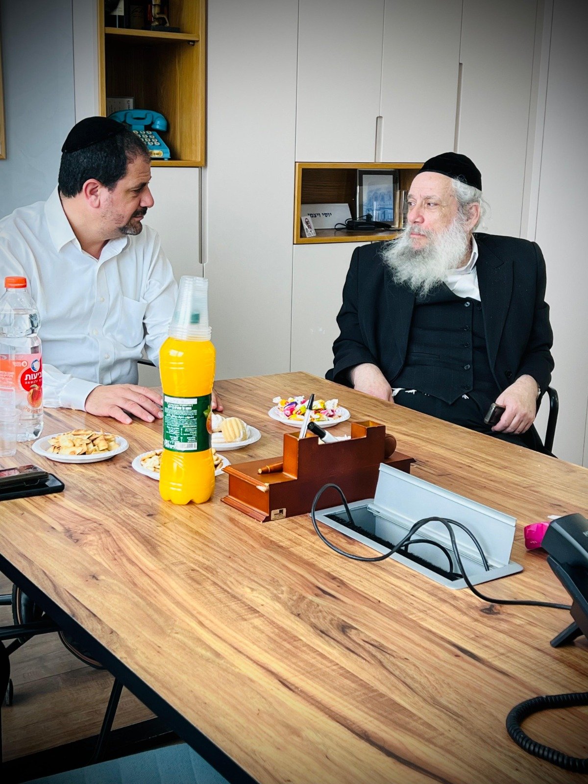 יח"צ