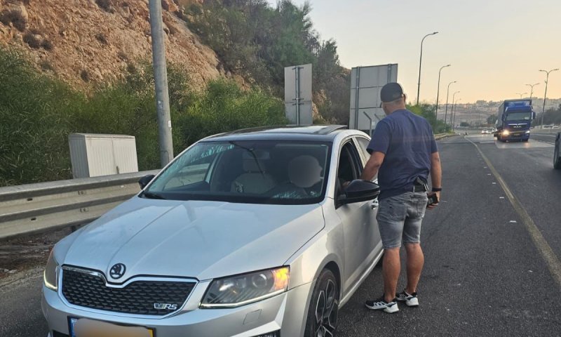 תיעד עצמו לטיקטוק נוהג במהירות מופרזת - ונעצר ע"י הבלשים
