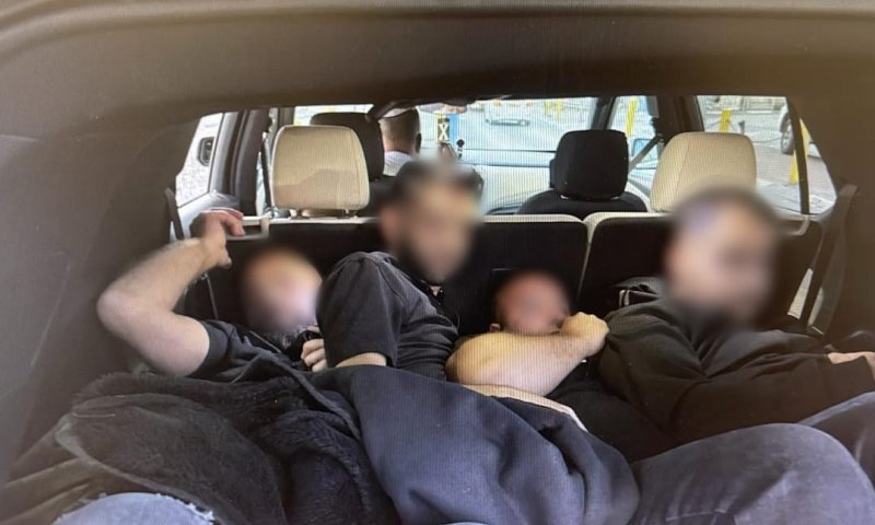 "רק לקחתי טרמפיסטים": הסיעו שב"חים והסתירו אותם בתא המטען