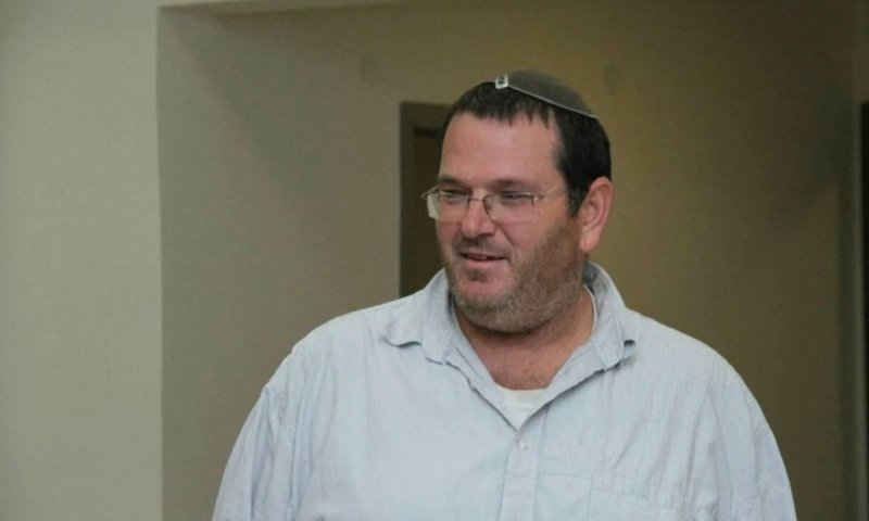 הרוויח מאות אלפים ומואשם בעבירה שעונשה מוות: האישום נגד בצלאל זיני