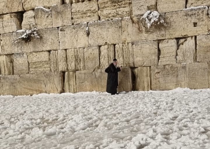 באדיבות המצלם
