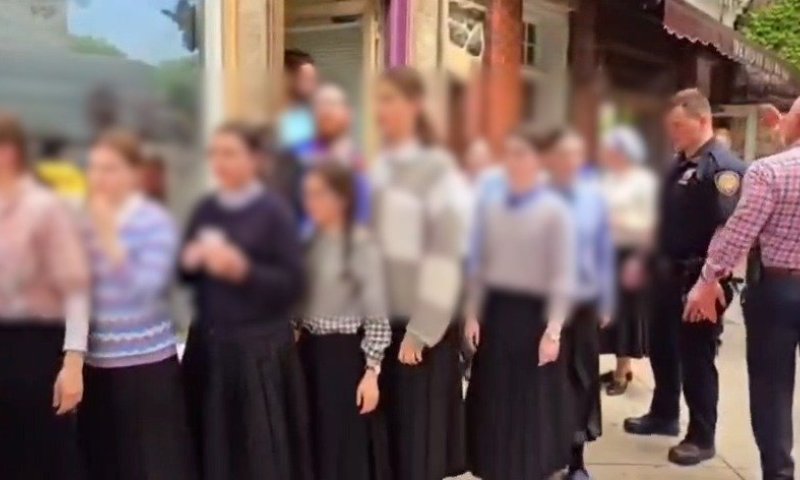 אירוע חריג: עשרות נערות חרדיות מצאו את עצמן בתעלת ביוב במהלך הטיול | צפו