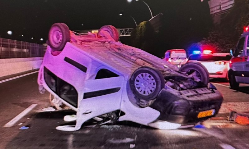 רכב הפוך ונפגעים: כך הסתיים המרדף אחר השבח"ים