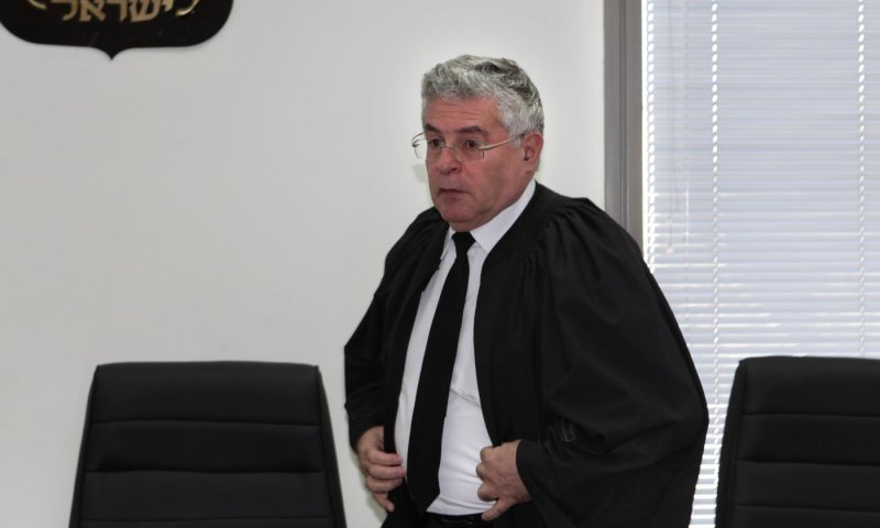 הבורר חשין מפוניבז': אפשר לפנות לבית המשפט לבטלו בכפוף לתנאים