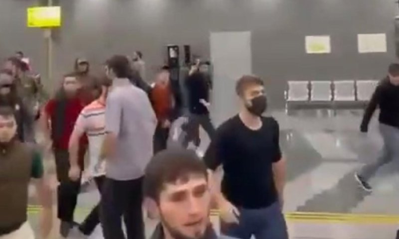 החטא ועונשו: האנטישמי המפורסם נרצח בטורקיה בדקירות סכין