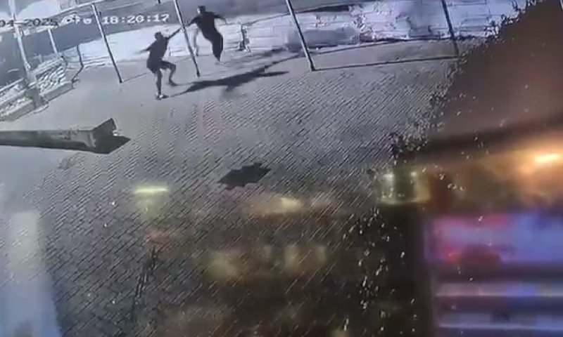 המצלמה תיעדה: השב"חים שנאזקו נמלטים מהשוטרים