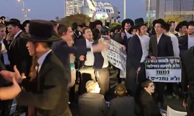 בשעות העומס: עשרות מפגיני הפלג חוסמים את כביש גהה, דיווחים על מעצרים במקום | צפו