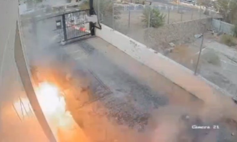 המצלמה תיעדה: רגע פגיעת הכטב"ם החות'י באילת