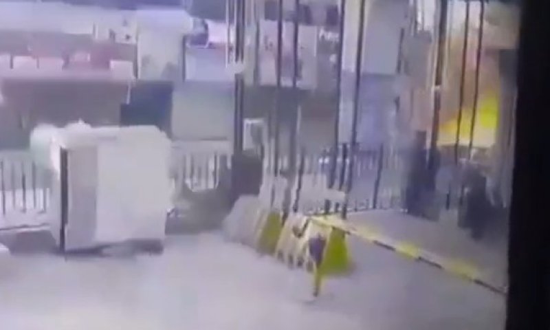 פקיסטן: פיגוע התאבדות קטלני במטה המשטרה הפדרלית