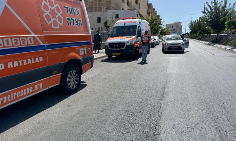 בתוך שעה: שני נערים נפצעו בתאונות בשכונות החרדיות 