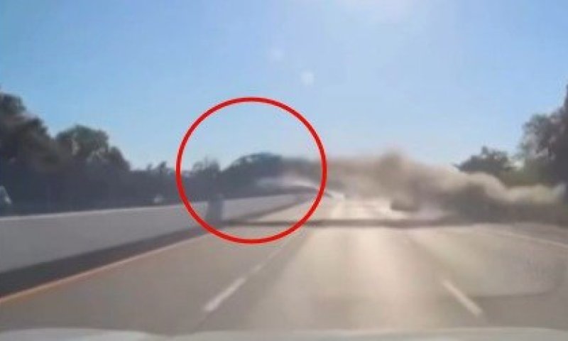 אירוע חריג בניו יורק: מכונית "עפה" באוויר ותועדה במצלמה