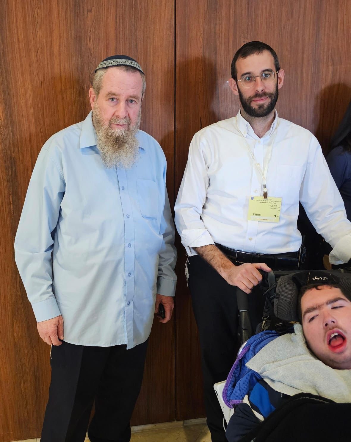 באדיבות המצלם