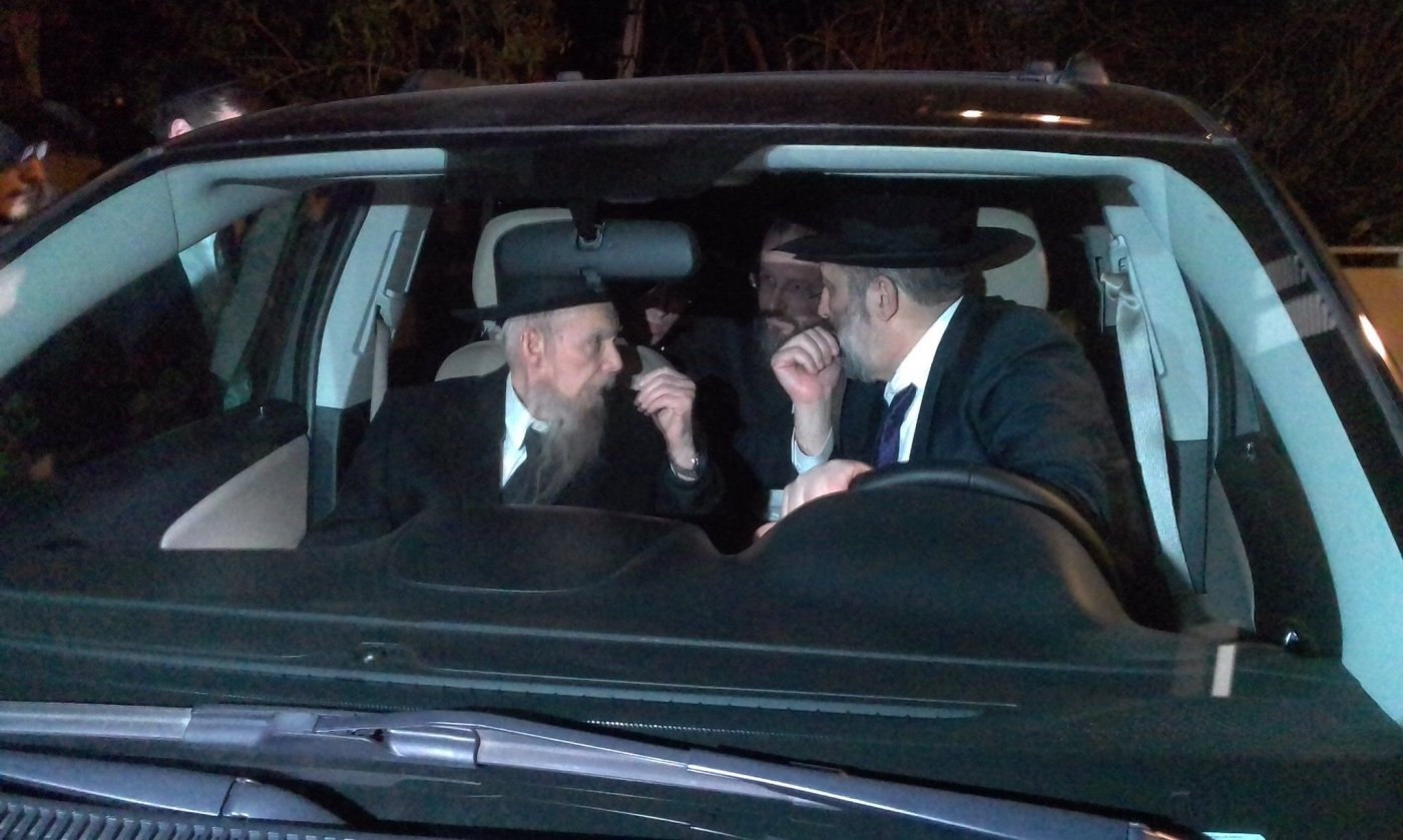 באדיבות המצלם