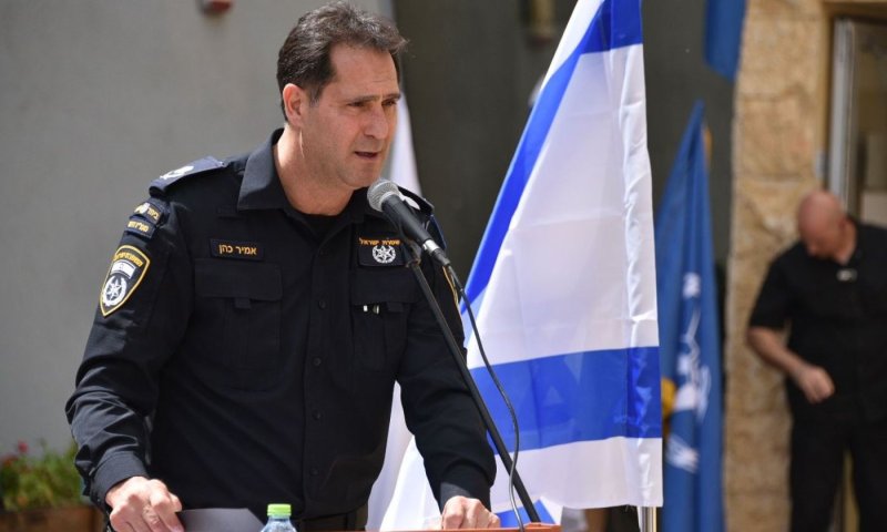 סיפורו של הניצב שמנע את התפשטות הטבח למרכז - וחוזר למשטרה