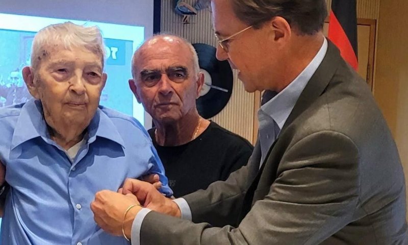 הלך לעולמו מיכאל סמוס, מאחרוני לוחמי מרד גטו ורשה, בן 99