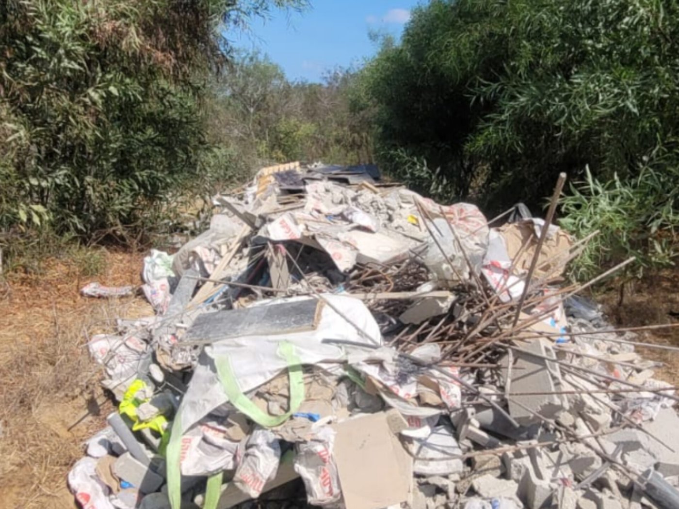 מפקחי יחידת ינשו"ף המשותפת למשרד להגנת הסביבה ולרט"ג