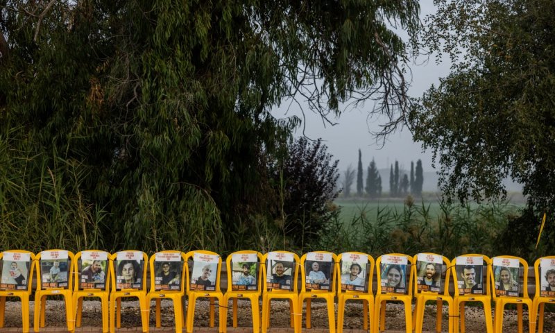ארבע תצפיתניות שוחררו משבי חמאס; ארבל יהוד לא שוחררה בניגוד לסיכומים