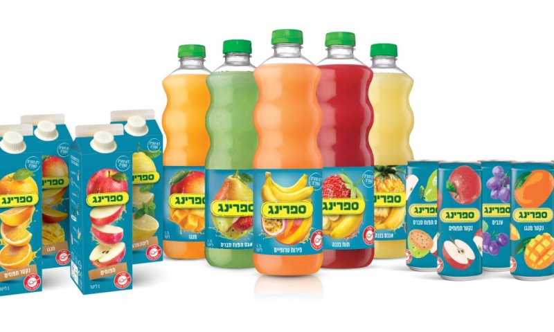חגיגה של פירות עם מגוון משקאות ספרינג