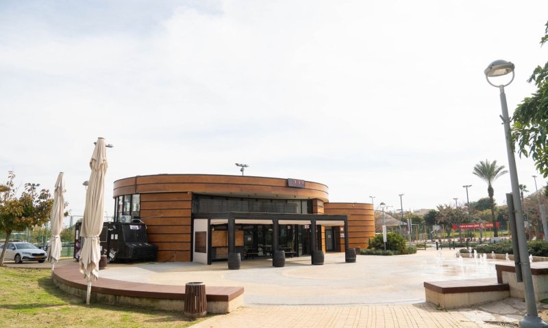חרפה: העירייה דורשת מהמסעדה לפתוח בשבת
