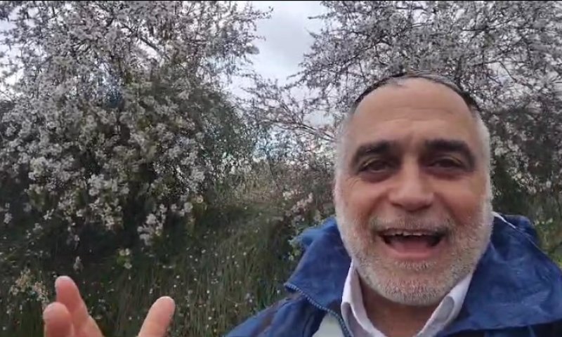 ערב ט"ו בשבט: כרמלי יצא לפגוש את הטבע מקרוב
