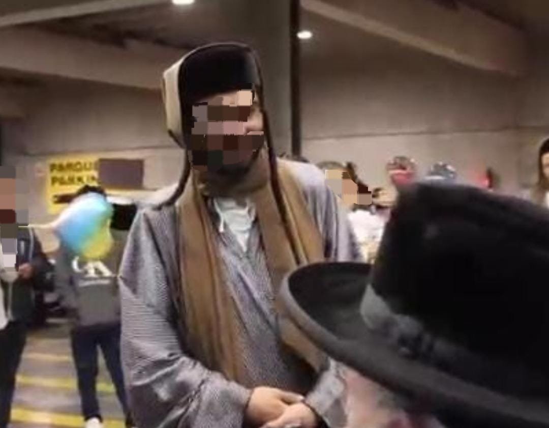 באדיבות המצלם