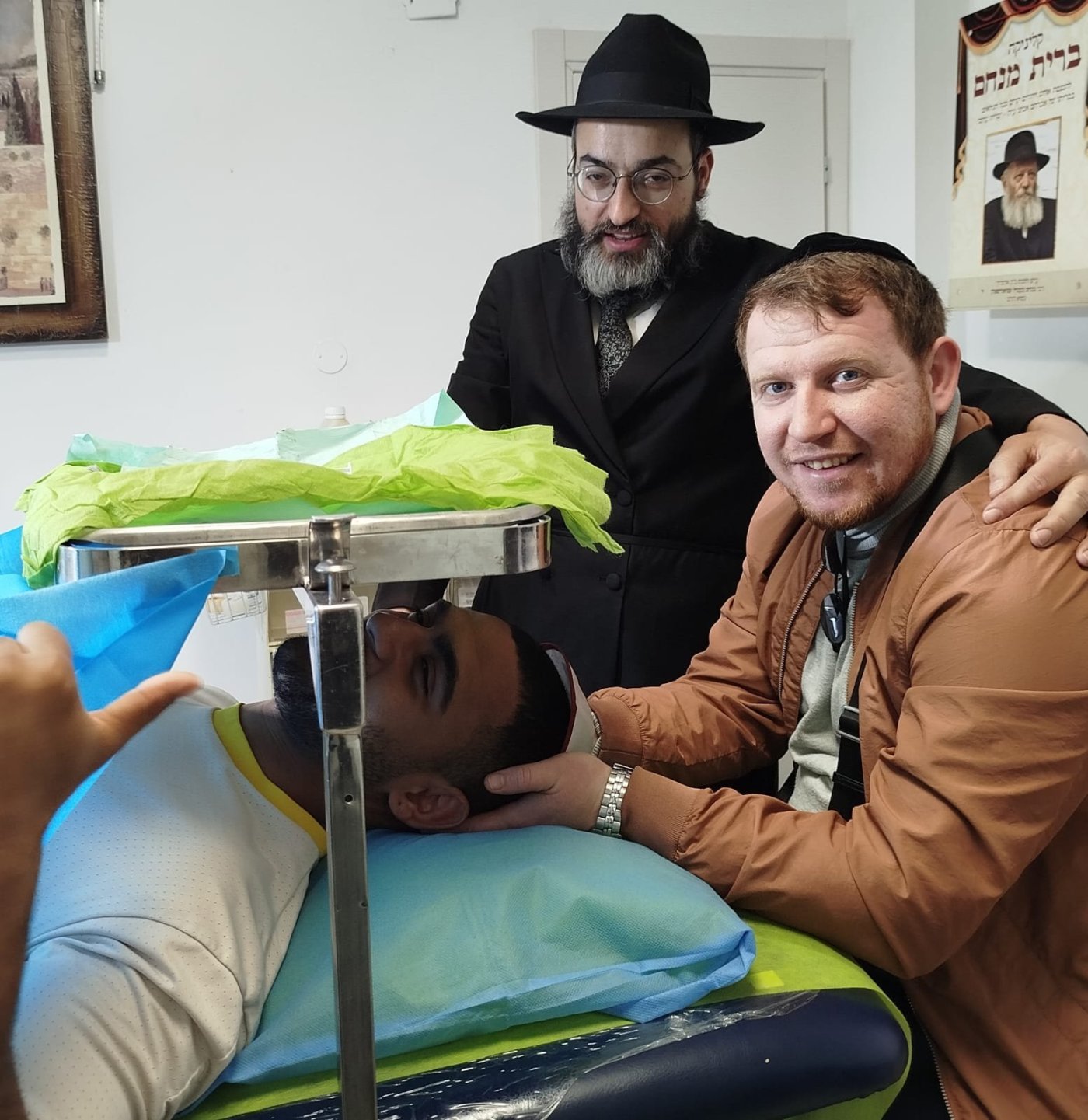 מנדי ריזל בטוויטר
