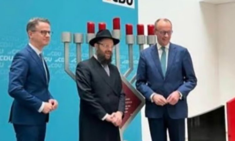 "ילחם באנטישמיות": הקהילה היהודית מברכת את הקנצלר הבא של גרמניה.