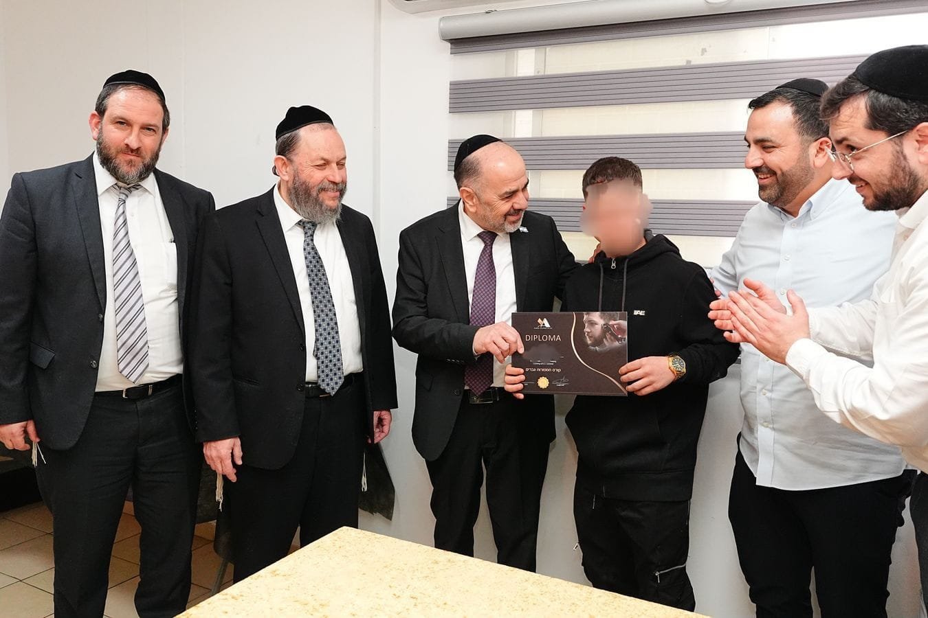 באדיבות המצלם