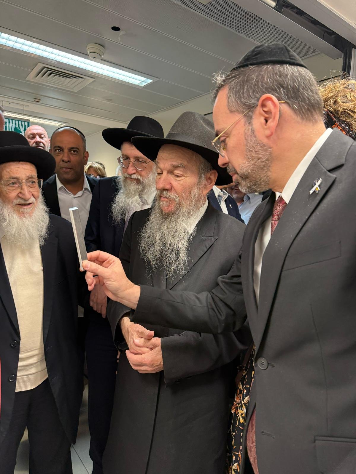 באדיבות המצלם