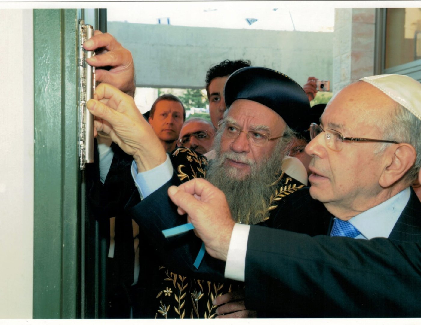 באדיבות המצלם